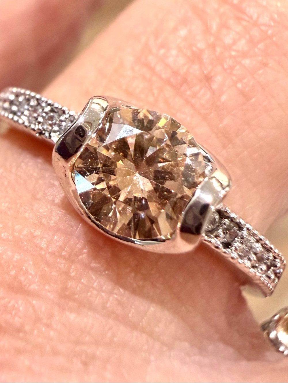 Stunning Half-Bezel Champagne Ring - 925 Sterling Silver Size 7